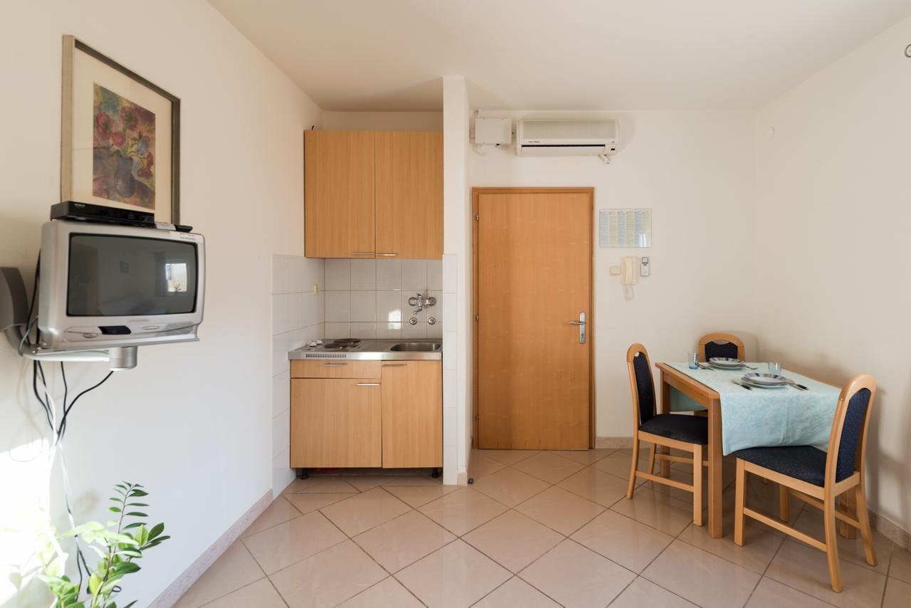 Sun House Apartments 볼 객실 사진
